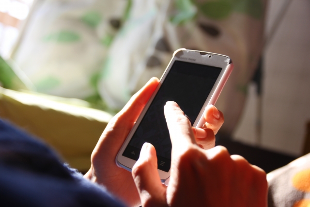 スマホでできるアンケートモニターサイトが人気の理由