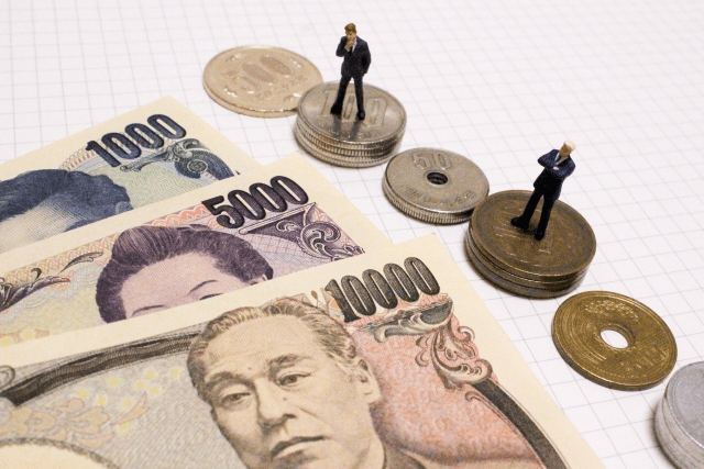 アンケートモニターサイトで稼げる金額は？